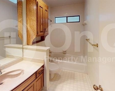 5511 Timber Green Drive - Photo Thumbnail 5