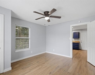 615 W Coffin Street - Photo Thumbnail 8
