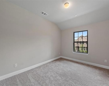 4724 Ladrillo Lane - Photo Thumbnail 12