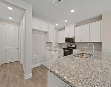 4724 Ladrillo Lane - Photo Thumbnail 6