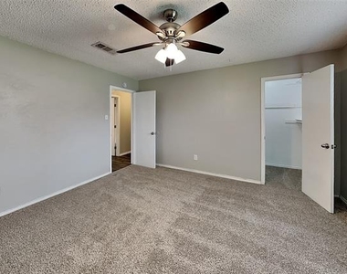 6509 Westridge Drive - Photo Thumbnail 6