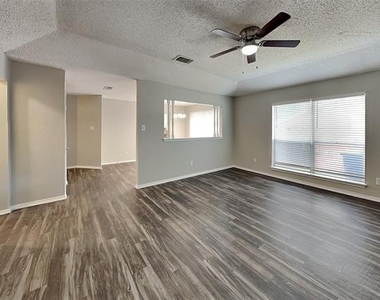 6509 Westridge Drive - Photo Thumbnail 2