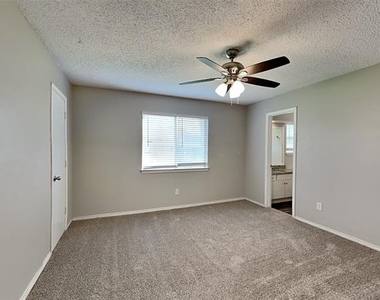 6509 Westridge Drive - Photo Thumbnail 8