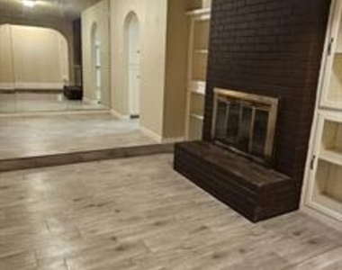 1824 Holly Oak Street - Photo Thumbnail 5