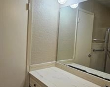 1824 Holly Oak Street - Photo Thumbnail 6