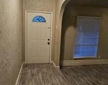 1824 Holly Oak Street - Photo Thumbnail 4