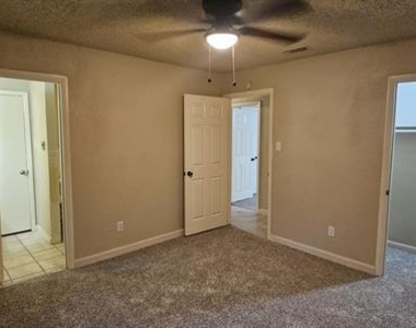 1824 Holly Oak Street - Photo Thumbnail 16