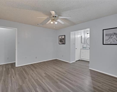 7357 Channel View Drive - Photo Thumbnail 17