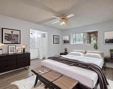 7357 Channel View Drive - Photo Thumbnail 16