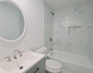 3831 Castle Hills Drive - Photo Thumbnail 8
