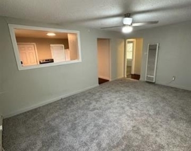 1301 Sewell Street - Photo Thumbnail 2