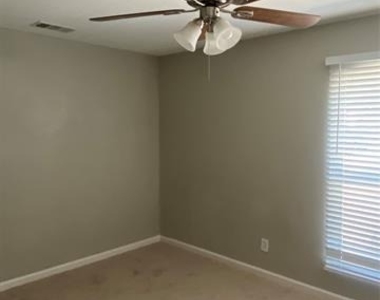 3522 Tioga Street - Photo Thumbnail 12