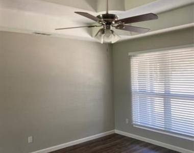 3522 Tioga Street - Photo Thumbnail 5