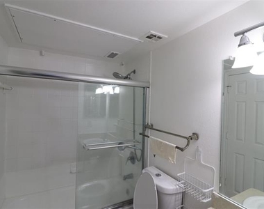 9817 Walnut Street - Photo Thumbnail 7