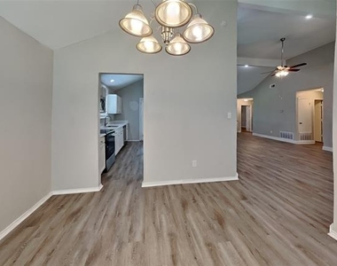 415 Lemon Drive - Photo Thumbnail 4