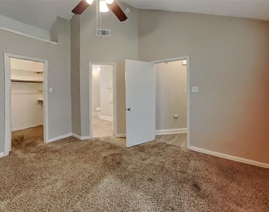 415 Lemon Drive - Photo Thumbnail 7
