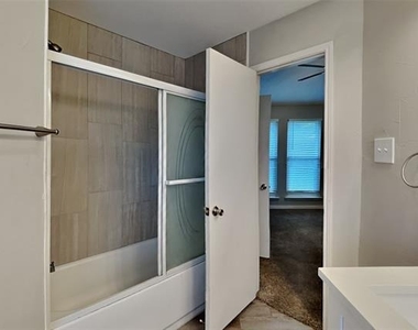 415 Lemon Drive - Photo Thumbnail 10