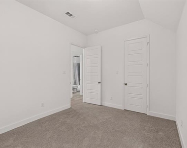 2933 Eccleston Street - Photo Thumbnail 34