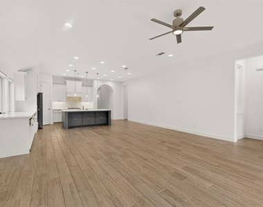 2933 Eccleston Street - Photo Thumbnail 9