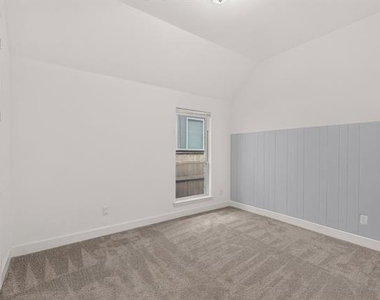 2933 Eccleston Street - Photo Thumbnail 32