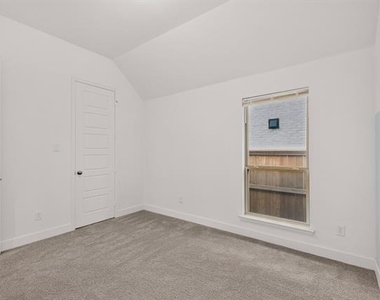 2933 Eccleston Street - Photo Thumbnail 33