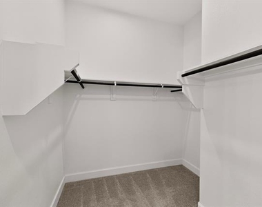 2933 Eccleston Street - Photo Thumbnail 23