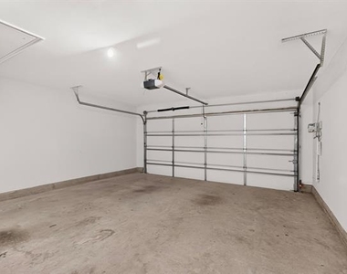 2933 Eccleston Street - Photo Thumbnail 36