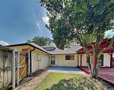 4161 Heartstone Drive - Photo Thumbnail 18