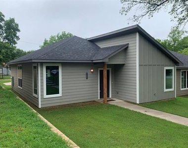 610 E Texas Street - Photo Thumbnail 12