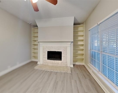 6916 Chateau Drive - Photo Thumbnail 1