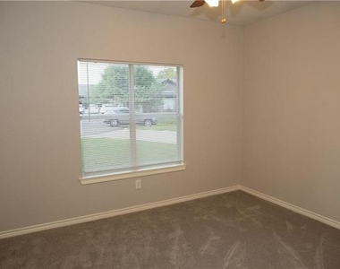 2410 South Forest Hill - Photo Thumbnail 8