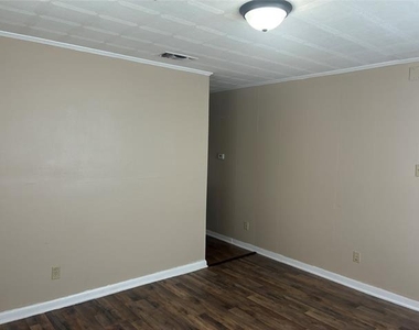 4615 Voss Drive - Photo Thumbnail 1