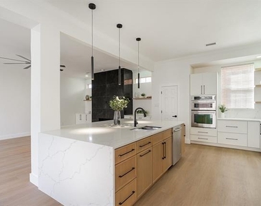 7524 Aberdon Road - Photo Thumbnail 12