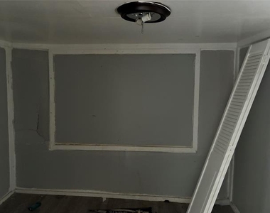 1435 Natalie Street - Photo Thumbnail 9