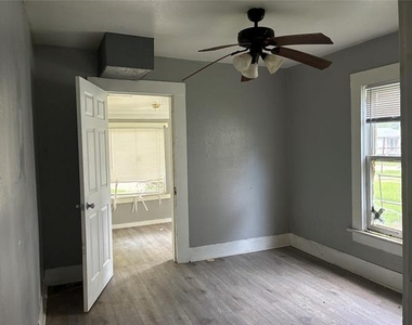 1435 Natalie Street - Photo Thumbnail 10