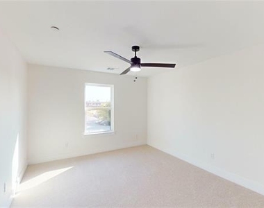 4416 Fatima Drive - Photo Thumbnail 23