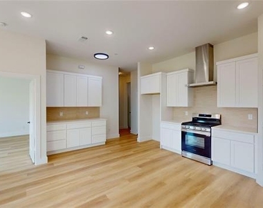 4416 Fatima Drive - Photo Thumbnail 7