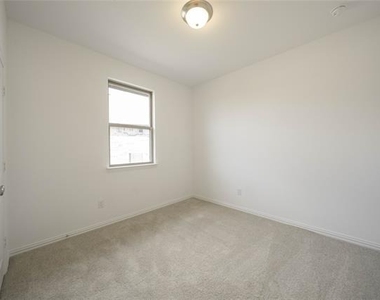 503 Virginia Way - Photo Thumbnail 20