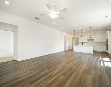 503 Virginia Way - Photo Thumbnail 11