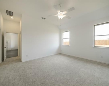 503 Virginia Way - Photo Thumbnail 14
