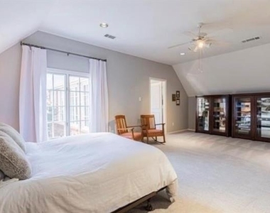 7985 Caruth Court - Photo Thumbnail 15