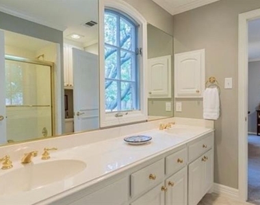 7985 Caruth Court - Photo Thumbnail 14