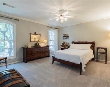7985 Caruth Court - Photo Thumbnail 12