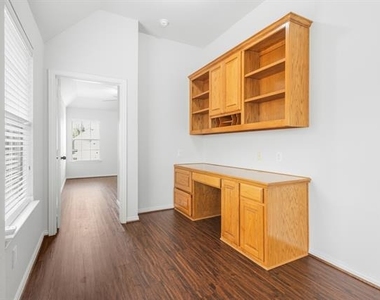 11703 Stephenville Drive - Photo Thumbnail 11