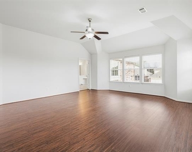 11703 Stephenville Drive - Photo Thumbnail 13