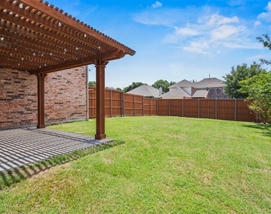 11703 Stephenville Drive - Photo Thumbnail 33