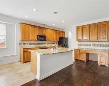 11703 Stephenville Drive - Photo Thumbnail 2
