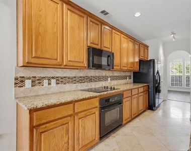 11703 Stephenville Drive - Photo Thumbnail 4