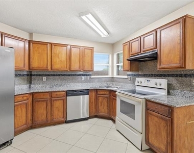 6720 Elk Trail - Photo Thumbnail 3
