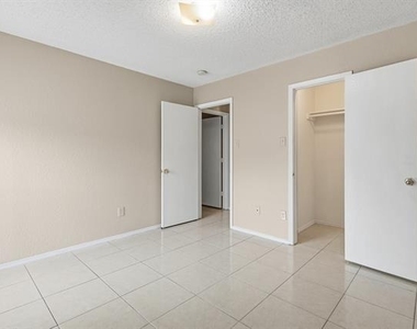 6720 Elk Trail - Photo Thumbnail 9